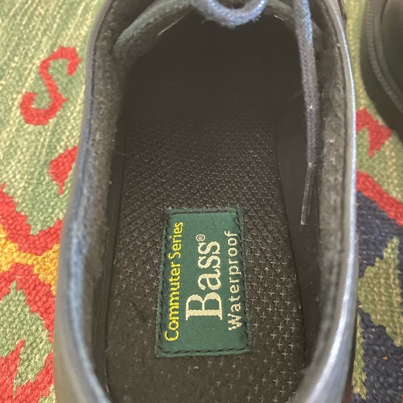 Men’s Waterproof Oxford Shoes - Picture 7 of 11